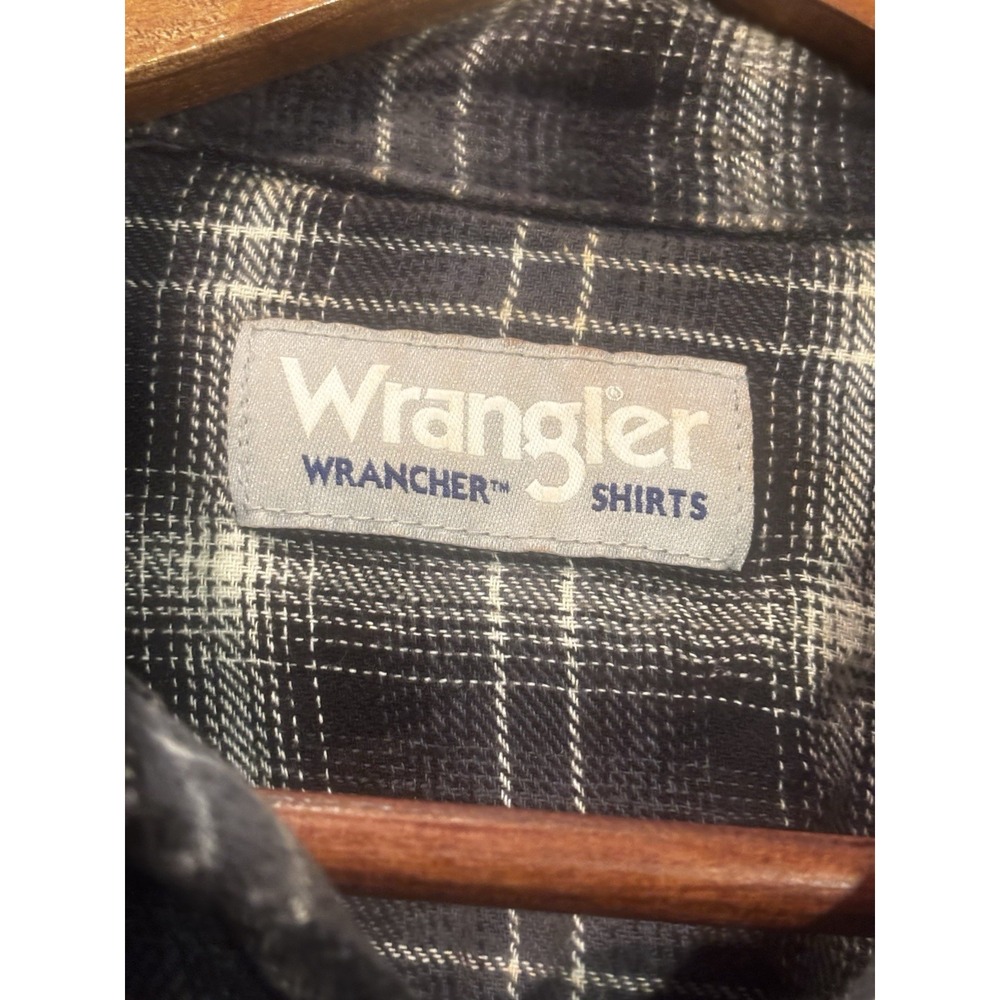 Wrangler Western Wrancher Pearl Snap Shirt Mens Med Plaid long sleeve Black Gray - Picture 4 of 11